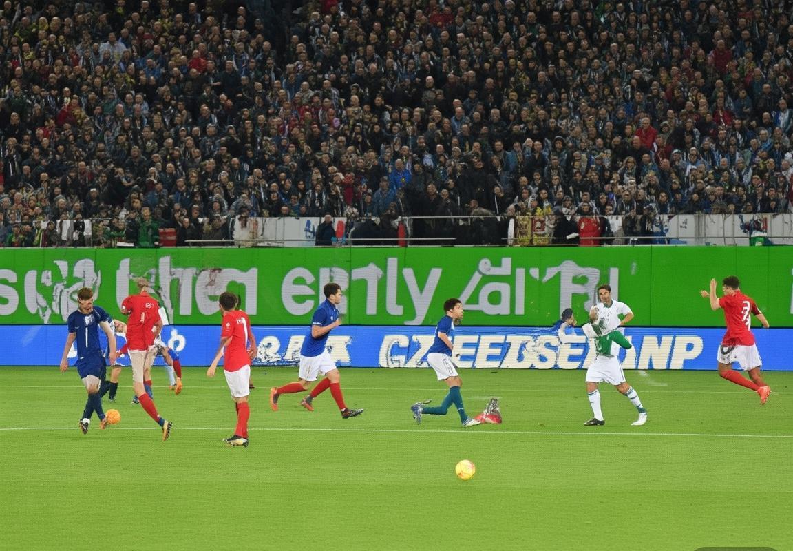 2017法意友谊赛：精彩回顾与战术对决盘点(图2)